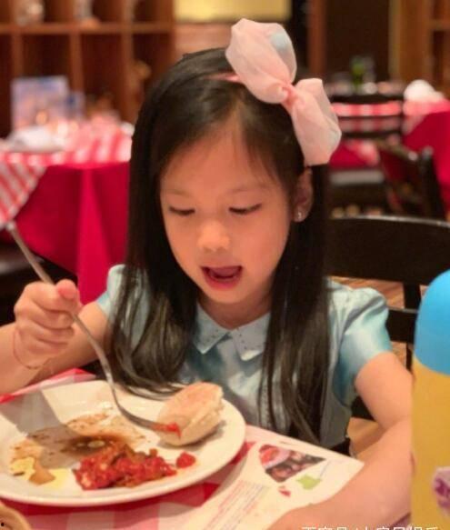 娛樂吃瓜醬兒子女兒,揭秘明星家庭，兒子女兒的成長故事