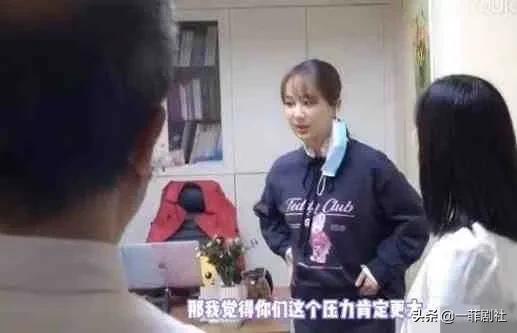 娛樂圈吃瓜打牌的是誰,揭秘“吃瓜打牌”背后的神秘人物