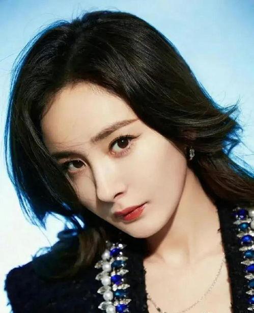 娛樂圈吃瓜必備圖女明星,揭秘女明星們的時尚穿搭與魅力瞬間