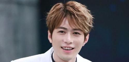 娛樂吃瓜男明星,揭秘吃瓜男明星背后的故事