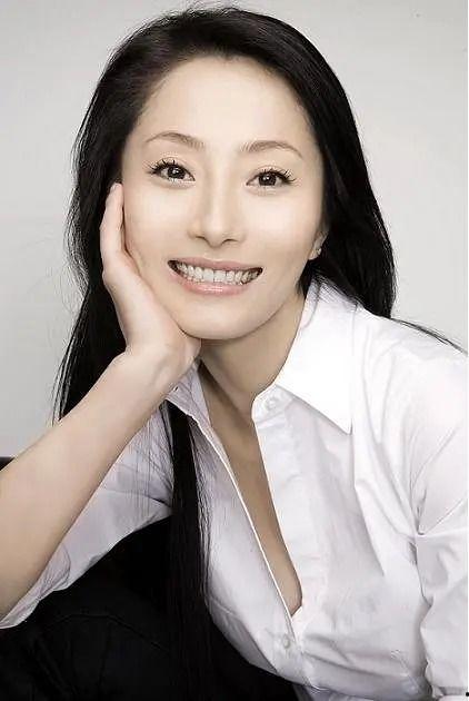 娛樂(lè)吃瓜女演員婚后,她如何從娛樂(lè)吃瓜女演員蛻變?yōu)閷?shí)力派演員
