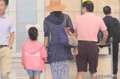娛樂圈內(nèi)部吃瓜,揭秘明星背后的真實故事