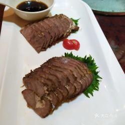 娛樂吃瓜醬牛肉視頻播放,揭秘視頻背后的熱門現(xiàn)象