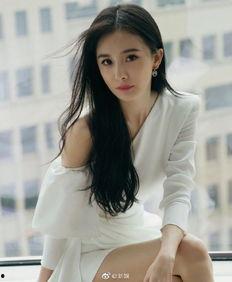 吃瓜娛樂(lè)圈楊冪是誰(shuí)啊,娛樂(lè)圈當(dāng)紅小花楊冪的瓜田傳奇