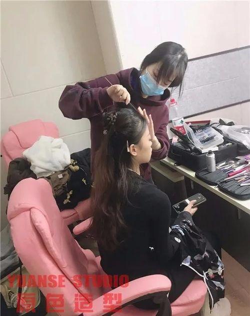 娛樂公司吃瓜現(xiàn)場視頻,一場“吃瓜”現(xiàn)場的幕后真相