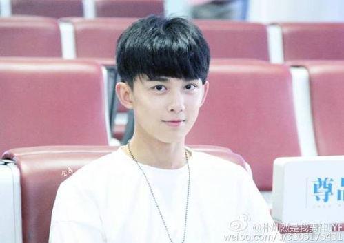 娛樂(lè)吃瓜君吳磊熱巴花絮,甜蜜互動(dòng)引網(wǎng)友熱議